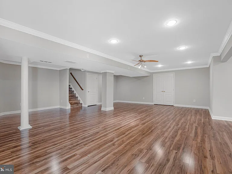 5834 Seven Pines Ct — Photo 41