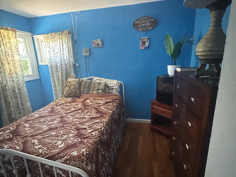 49 Van Buren St #2 — Photo 6