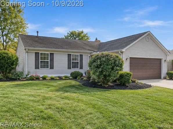 4406 Eagle Ln, Burton, MI 48519