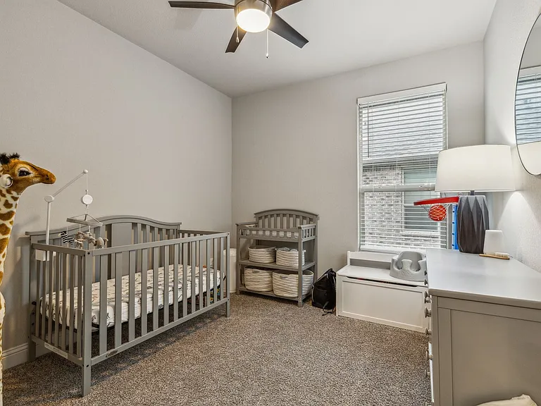 1008 Westwood Ln — Photo 6