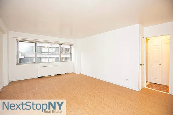 Rented by NextStopNY | media 3
