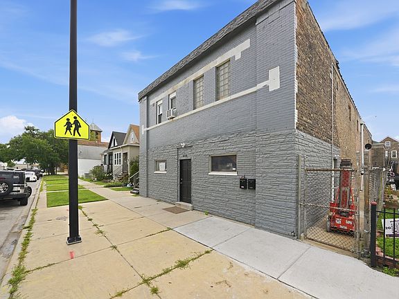 2nd image of 4915 W 30th St