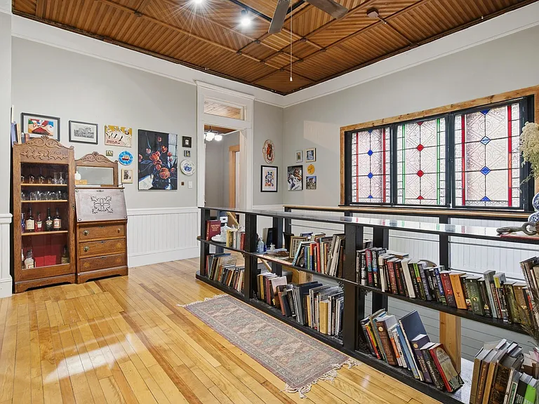 42 Maple St — Photo 15