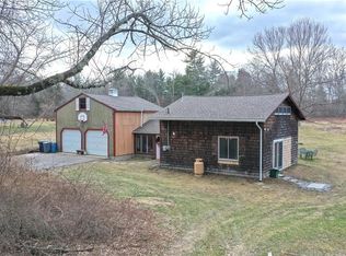 205 Cranberry Ridge Rd, Glocester, RI 02857
