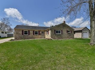 907 N Benjamin St, Port Washington, WI 53074