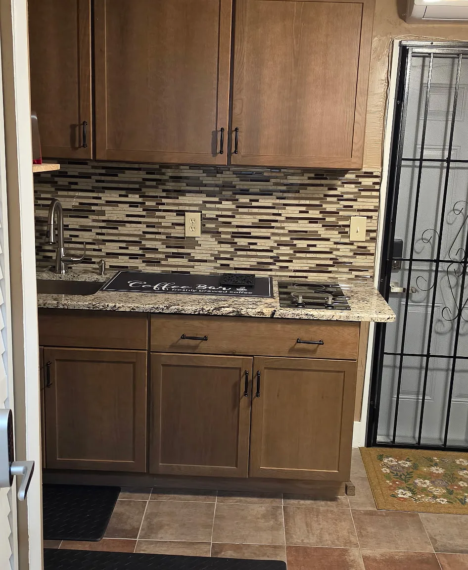 3 bed, 1384 sqft, $1,300 — Photo 1