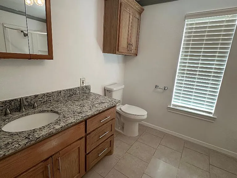 532 Oak Grove Ln — Photo 24