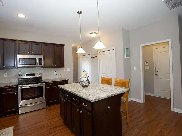 3028 Helmsman Dr — Photo 17