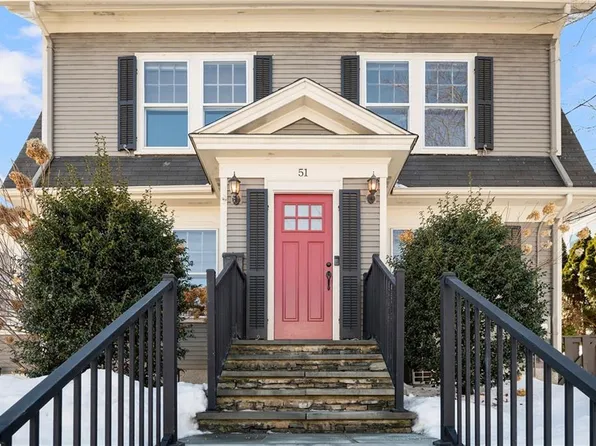 51 Wilcox Ave, Pawtucket, RI 02860