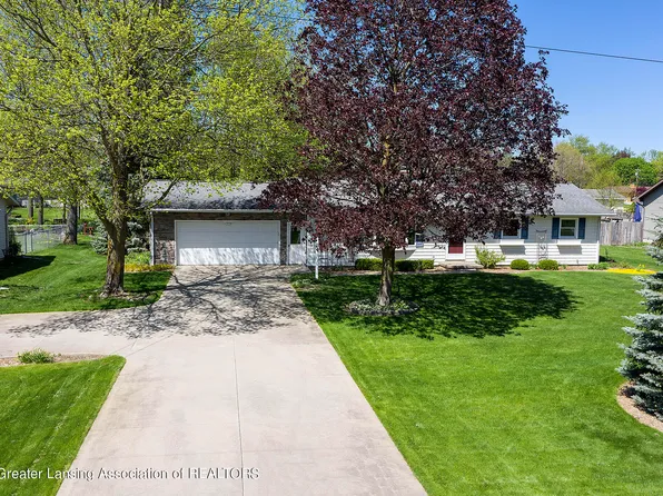 7373 E Saint Joe Hwy, Grand Ledge, MI 48837