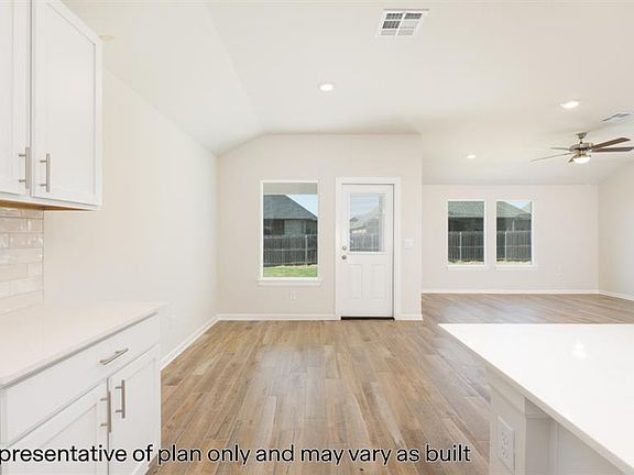 7th image of this home