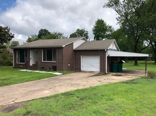 219 E 17th St, Russellville, AR 72801