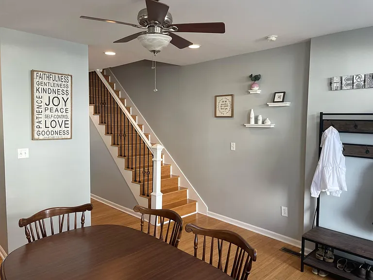 4320 Terrace St — Photo 4