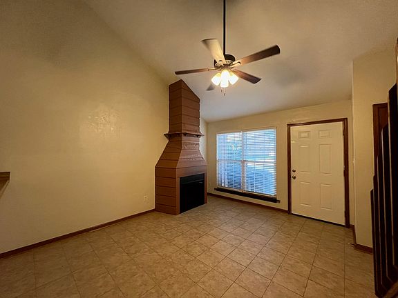 3rd image of 1307 Castelnau Ct