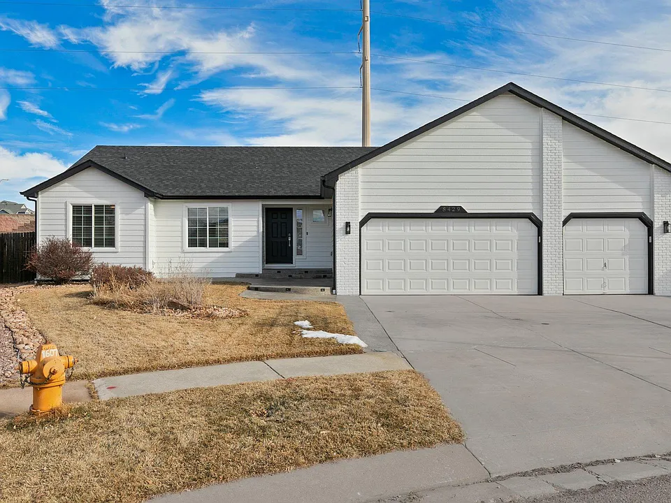 8429 Andrus Dr