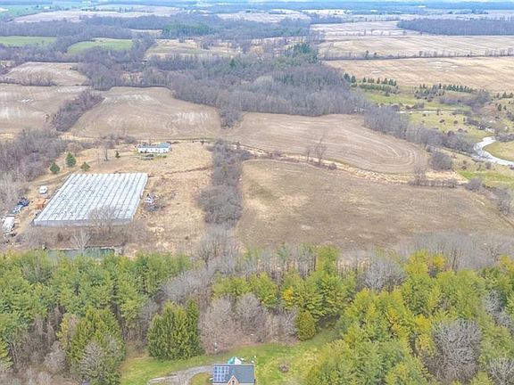 3rd image of 1252 E Quarter Line Rd