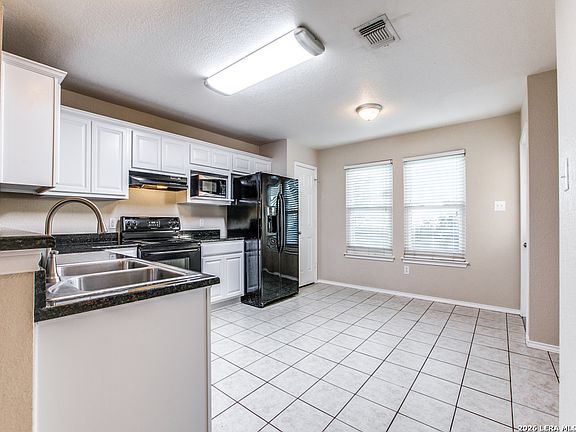 5th image of 3202 EISENHAUER RD #101