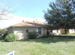 362 High Ridge Dr, Krum, TX 76249