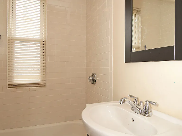 32 Sudan St #3 — Photo 4