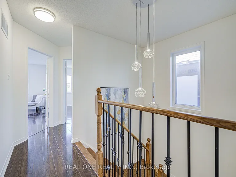 65 Westcliffe Cres — Photo 23