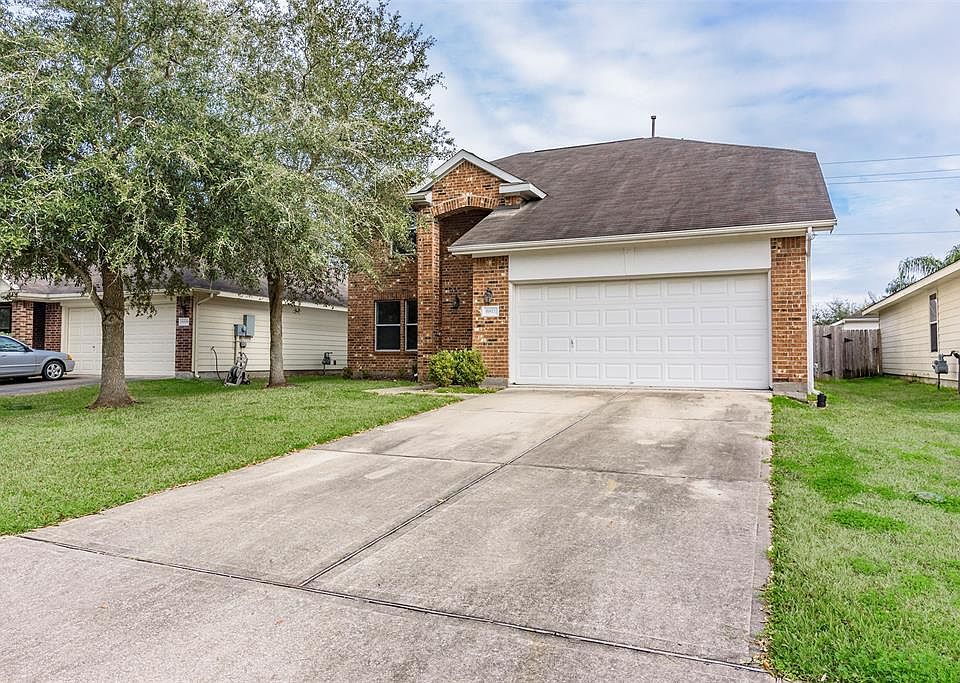 1st image of 6811 Arbor Hollow Ln