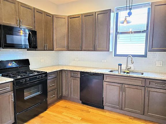 3rd image of 3224 N Central Park Ave APT 3
