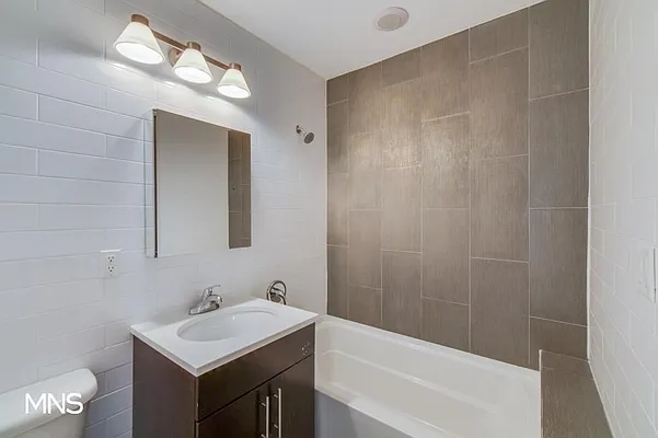 Rented by MNS Marketing | media 5