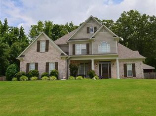 4220 Sharon Dr, Horn Lake, MS 38637