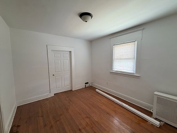 3rd image of 507 Hoboken Rd APT 1