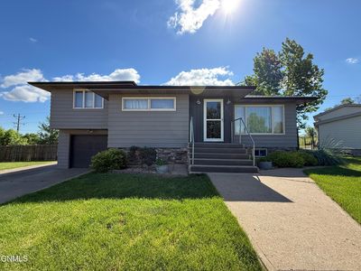 312 E St S, Glen Ullin, ND, 58631