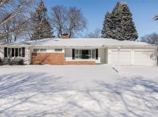 3208 Ridgemore Dr SE, Cedar Rapids, IA 52403