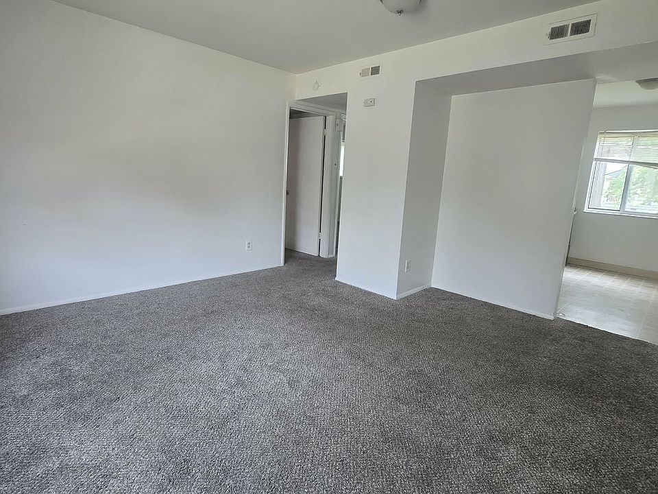 1st image of 7709 Circle Dr