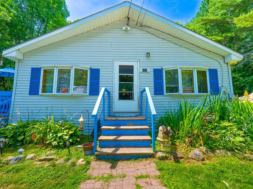 1st image of 696 Plains Road