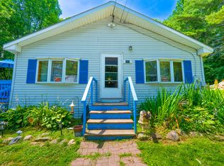 696 Plains Road, Mount Vernon, ME 04350