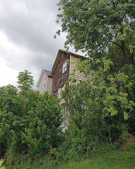 2317 Washington Ave, Altoona, PA 16601 Zillow