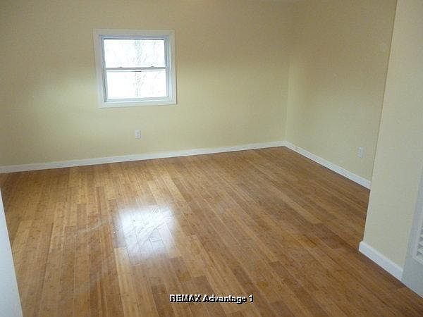 2nd image of 15 Shale St