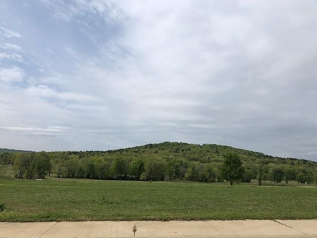 1st image of 70 Eagle View Dr