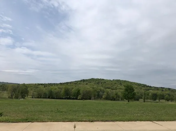 70 Eagle View Dr, Batesville, AR 72501