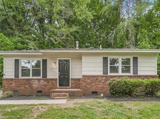 617 Dunbrook Ln, Charlotte, NC 28217