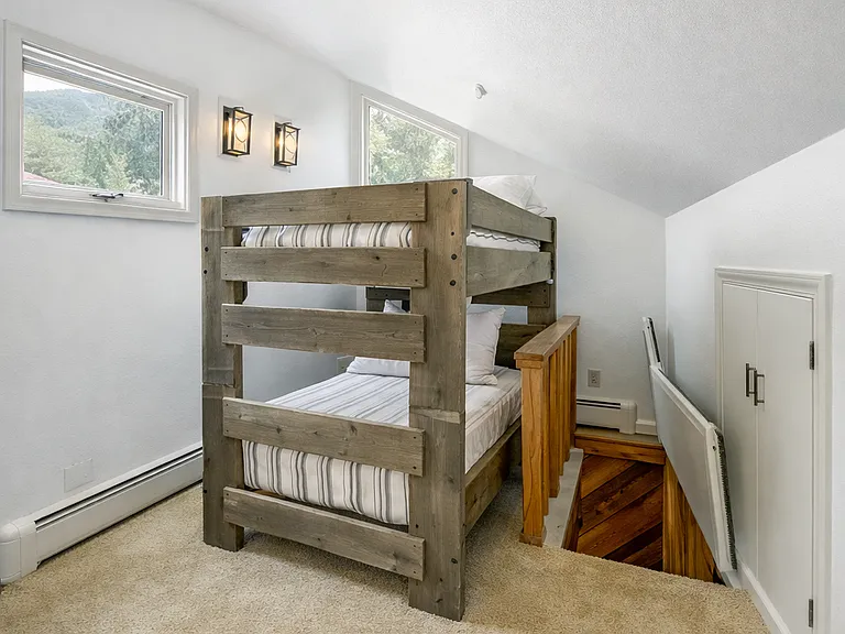 907 Red Sandstone Rd #9C — Photo 5