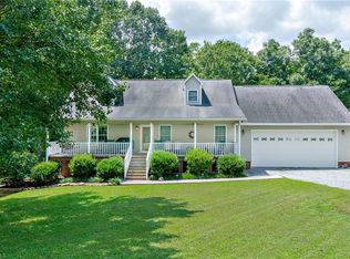 354 Arrowhead Dr, Lexington, NC 27295
