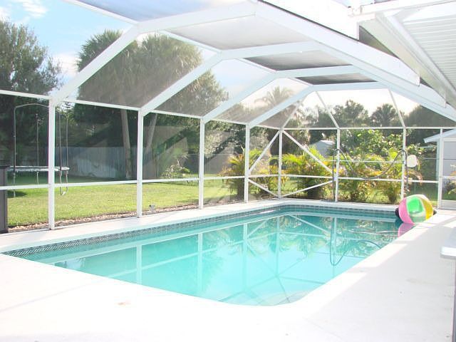 Pool Home8
