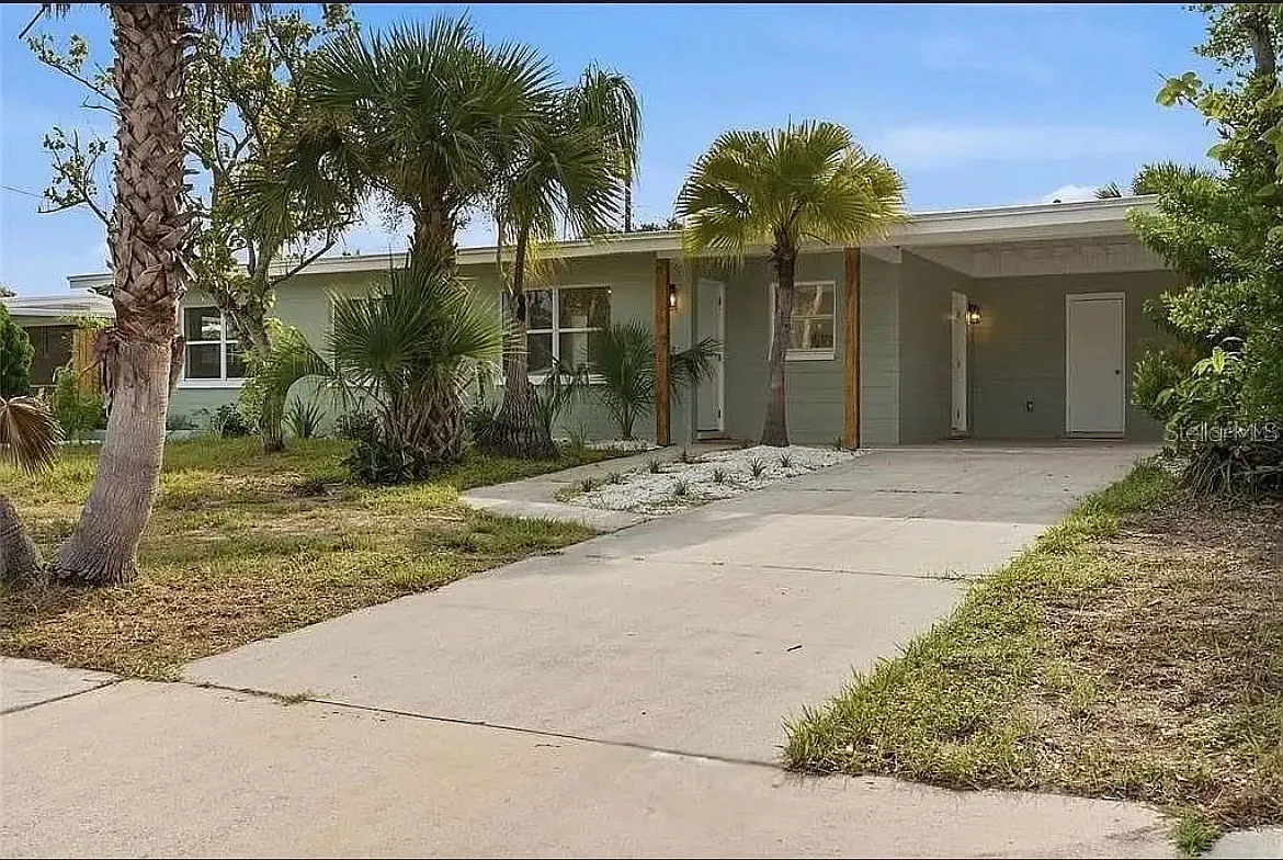 1060 Jackson St — Photo 1