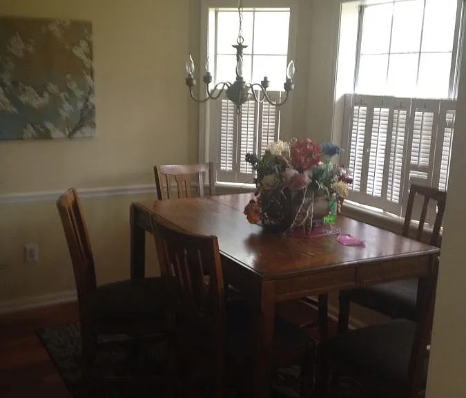 121 Sesame Rd — Photo 3