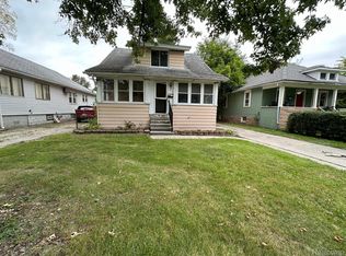 26 Englewood St, Mount Clemens, MI 48043