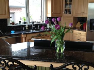 3258 Dogwood Ln NW, Dover, OH