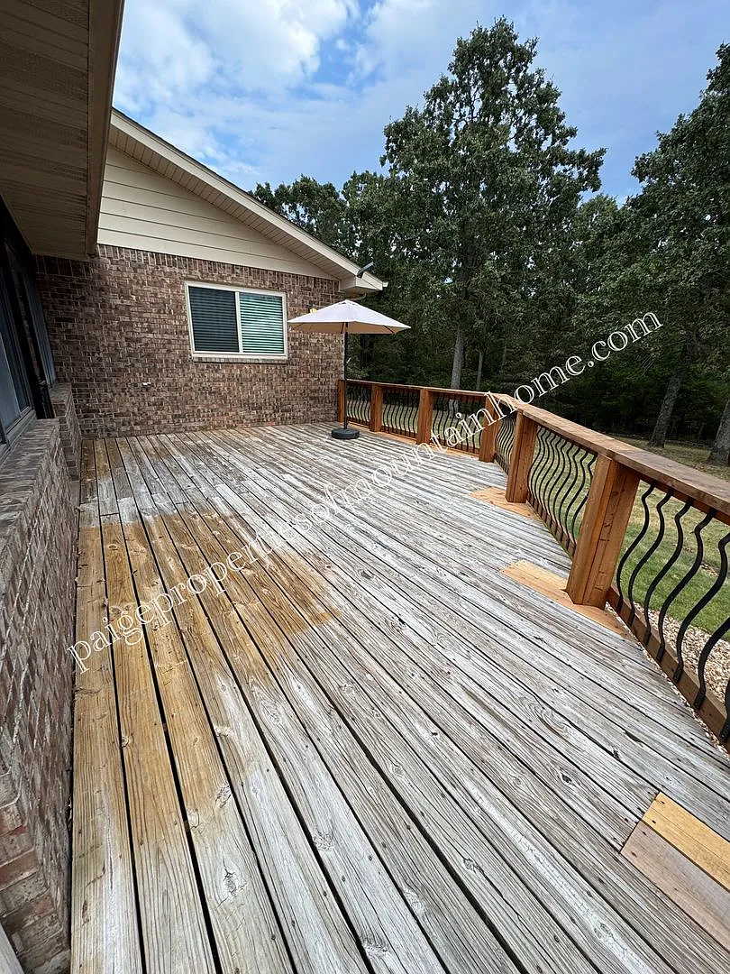 Charming 2-Bed, 2-Bath Home in Midway $1,700/Month — Photo 3