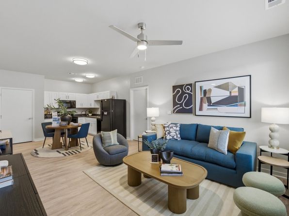 494 Town Creek Cir #2101