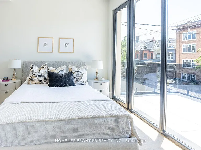 179 Palmerston Ave — Photo 18