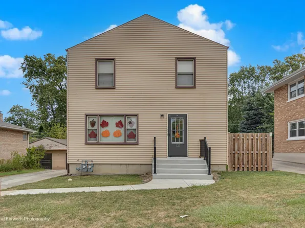 121 S Addison Rd, Addison, IL 60101